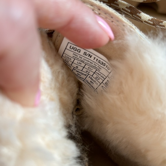 UGG Women's DUNE MINI SHEARLING BOOTS IN BISCOTTI SZ 10 NEW IN BOX! - Picture 9 of 11